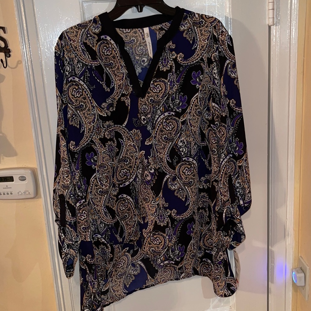 Beautiful brand new women’s shirt